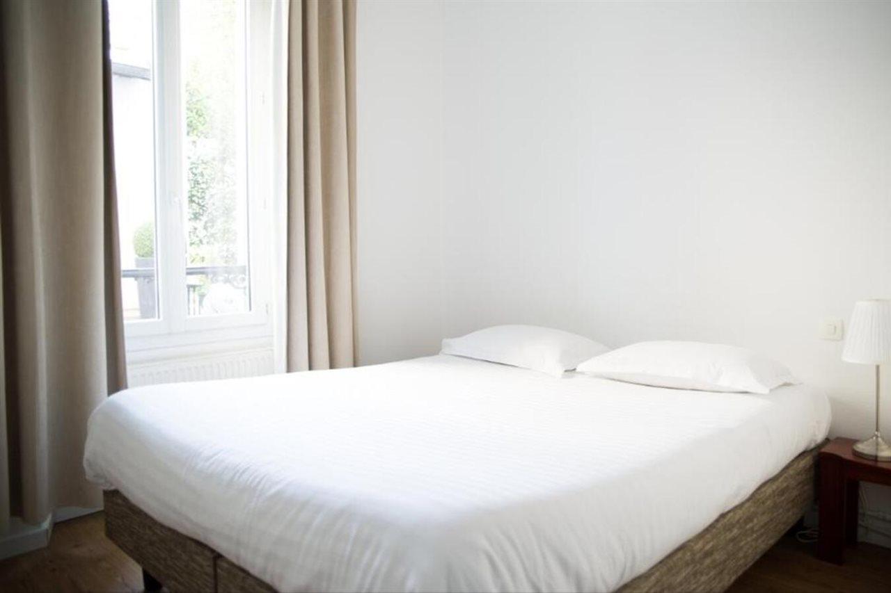 Hotel Le Victor Hugo Montrouge Esterno foto