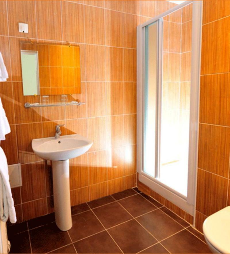 Hotel Le Victor Hugo Montrouge Esterno foto